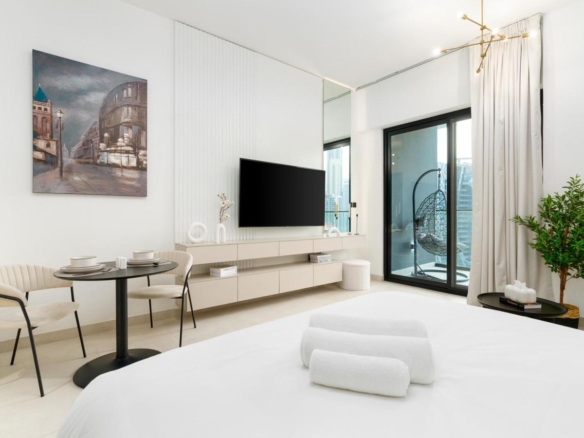 Studio apartment fully furnished Binghatti canal residence